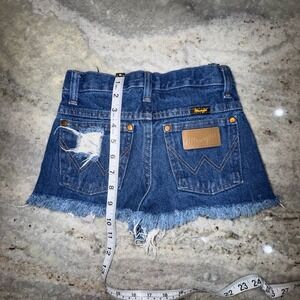 NWOT Wrangler 9Y Kids Short Shorts Denim Distressed Blue Jeans